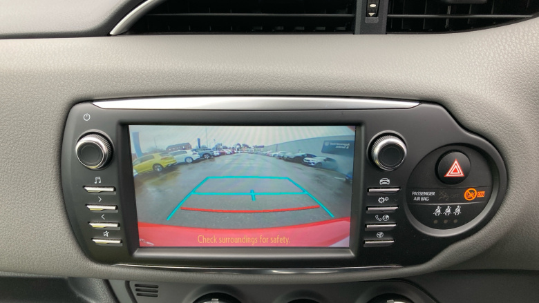 Toyota Yaris 1.5 VVT-i Icon 5dr Petrol Hatchback